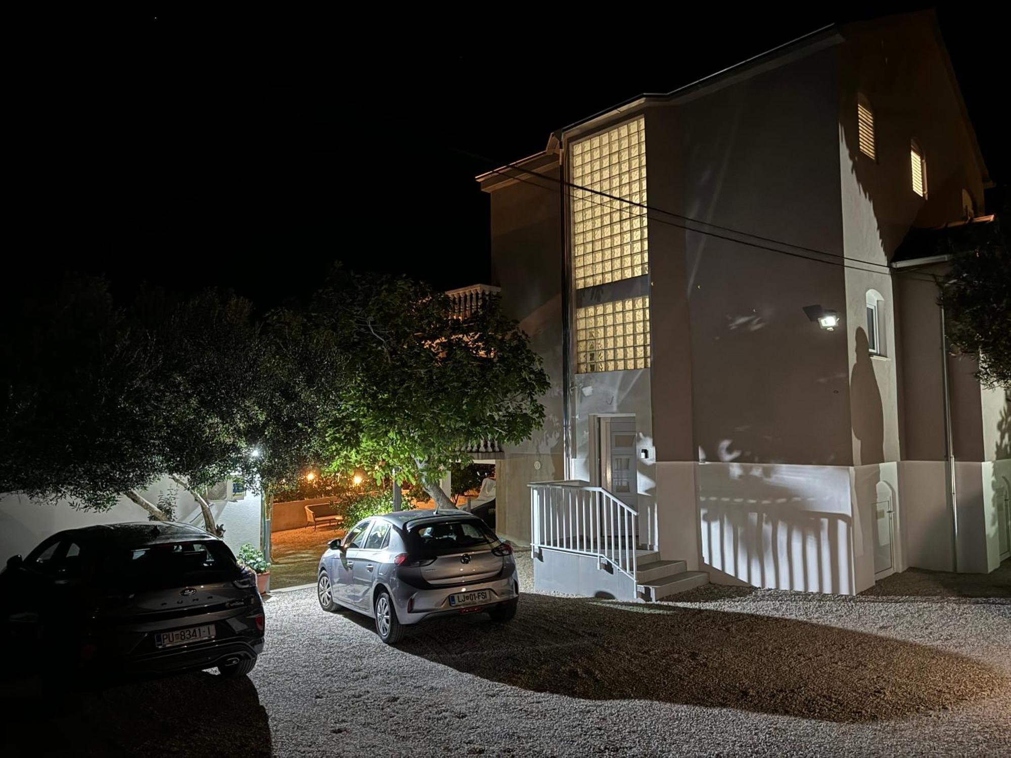 Spacious Apartment Amaros Korcula Town Exterior photo